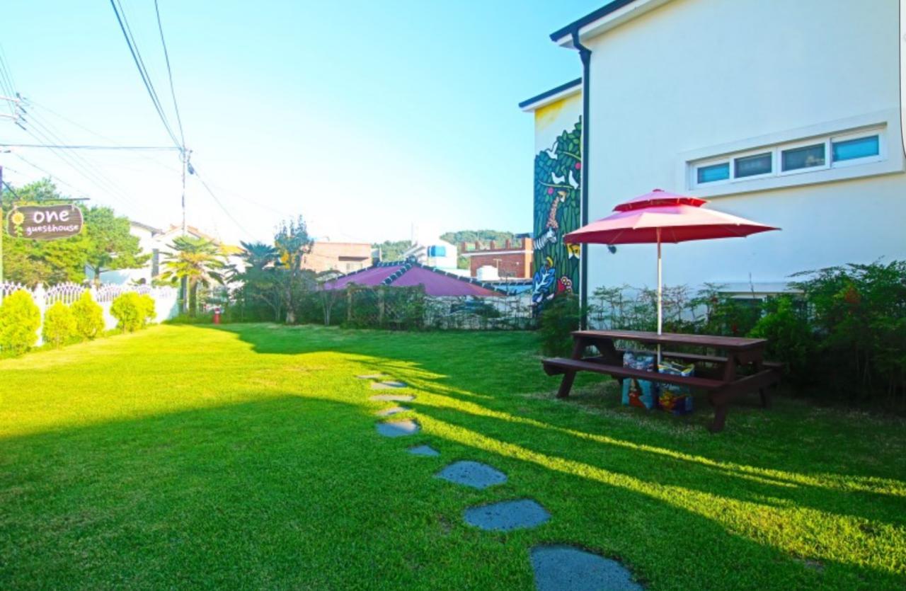 Tongyeong One Guesthouse Bagian luar foto